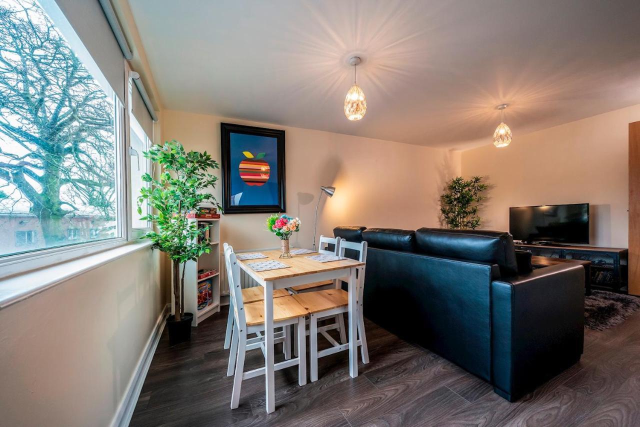1 Bd Apt In Historical W Belfast Close To Centre Экстерьер фото